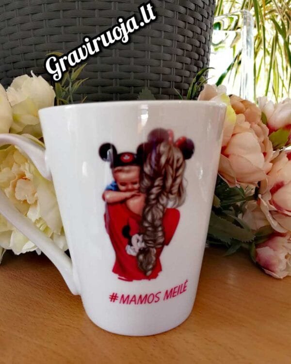 Latte puodelis mamos meilė