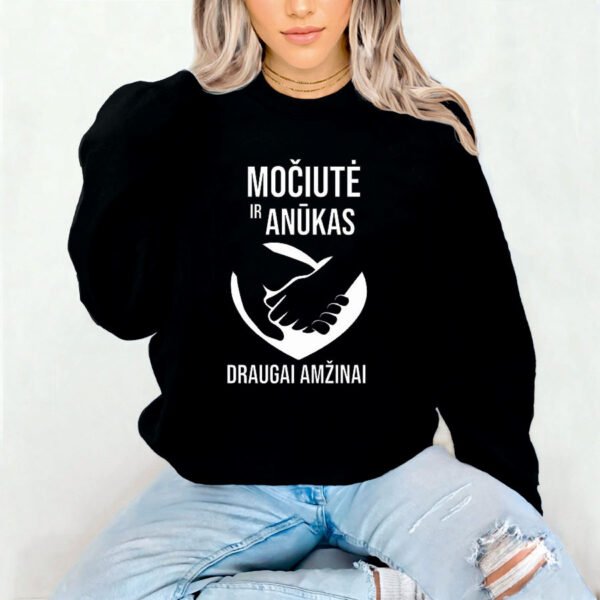 Džemperis močiutė ir anūkas